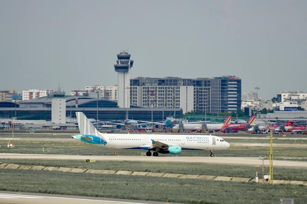 Quels sont les équipements nécessaires pour un camping en région de haute altitude en hiver?